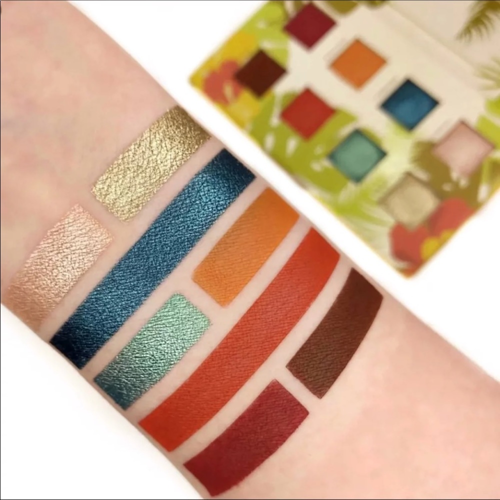 Alamar cosmetics Pallette